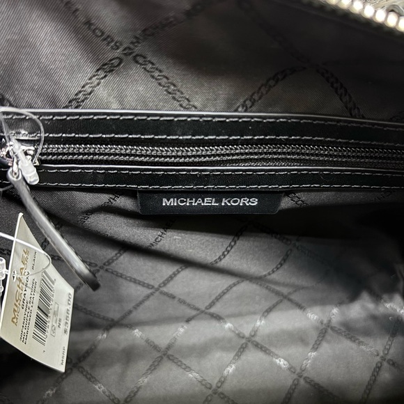 NWT Michael Kors Grayson Black Medium Crocodile-Embossed Leather Duffel Satchel - Picture 11 of 13